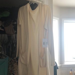 Cream colored Zyia large lounge boyfriend cardigan